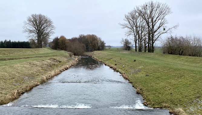 Die Unstrut bei Altengottern (Foto: oas) Die Unstrut bei Altengottern (Foto: oas)
