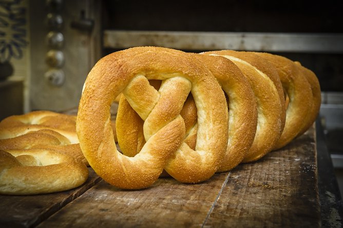 M&uuml;hlh&auml;user Gr&uuml;ndonnerstagsbrezel (Foto: &copy; Stadtverwaltung M&uuml;hlhausen)