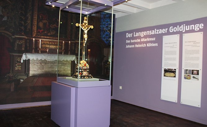 Das Köhlerkreuz in neuer Umgebung im Stadtmuseum (Foto: Eva Maria Wiegand) Das Köhlerkreuz in neuer Umgebung im Stadtmuseum (Foto: Eva Maria Wiegand)