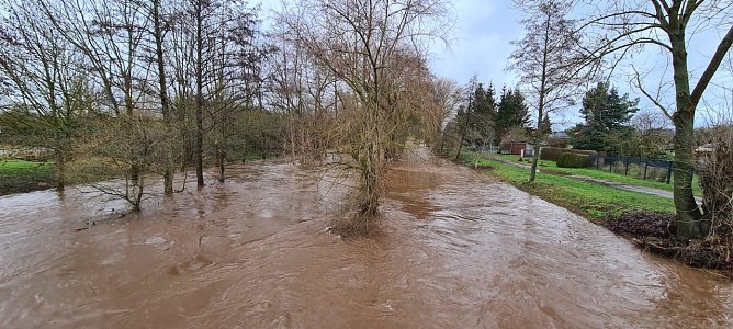 Hochwasser an der Zorge am 22.12.2023 (Foto: Sylvia Schieblich aus Nordhausen)