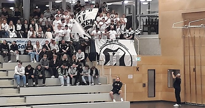 Die Preu&szlig;en-FDans unter den Zuschauern hatten auch gestern wieder nicht allzuviel zu lachen (Foto: M.Fromm)