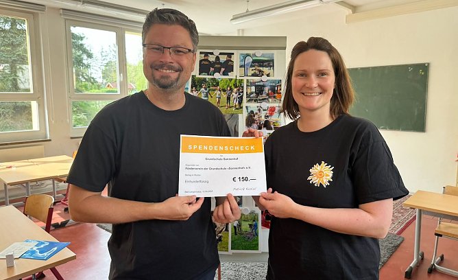 Tag der offenen T&uuml;r mit einer Spende (Foto: T.Benich)