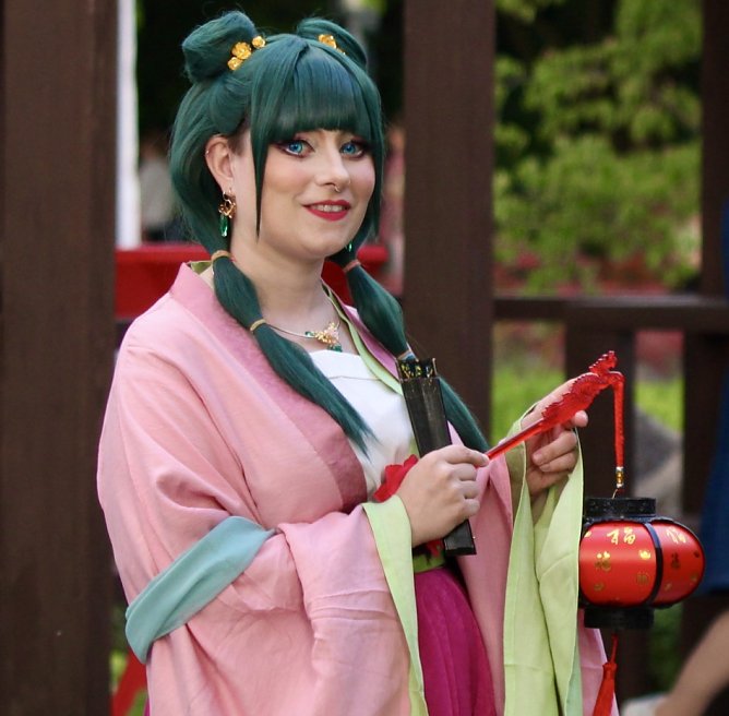 TANABATA im Japanischen Garten in Bad Langensalza (Foto: Eva Maria Wiegand) TANABATA im Japanischen Garten in Bad Langensalza (Foto: Eva Maria Wiegand)