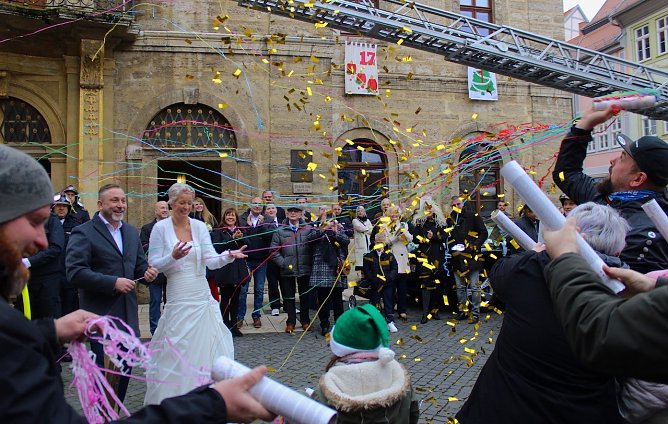 Geheimhaltung der Hochzeit funktionierte nicht richtig (Foto: Eva Maria Wiegand) Geheimhaltung der Hochzeit funktionierte nicht richtig (Foto: Eva Maria Wiegand)