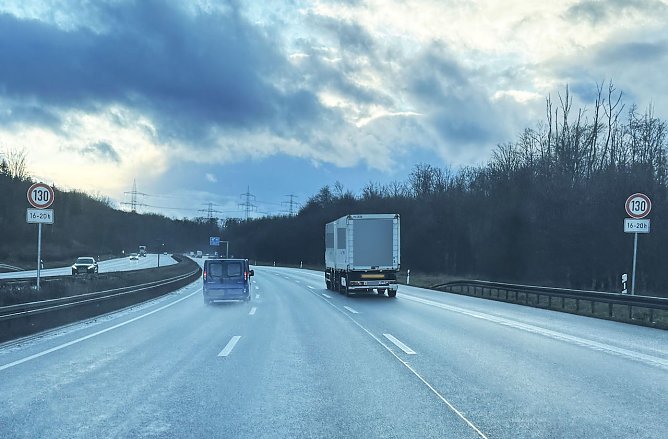 Erfurt-Vieselbach und Erfurt-Ost, gilt eine neue Geschwindigkeitsbegrenzung (Foto: API THüringen) Erfurt-Vieselbach und Erfurt-Ost, gilt eine neue Geschwindigkeitsbegrenzung (Foto: API THüringen)