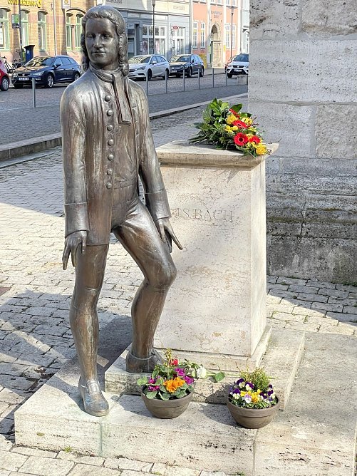 Das Bach-Denkmal in Mühlhausen (Foto: Stadt Mühlhausen) Das Bach-Denkmal in Mühlhausen (Foto: Stadt Mühlhausen)