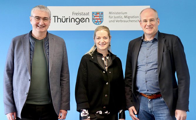 Die SPD-Landr&auml;te Wolfram (l.) und Jendricke zu Besuchn bei der Migrations-Ministerin Beate Mei&szlig;ner (CDU)  (Foto: Landratsamt Nordhausen )