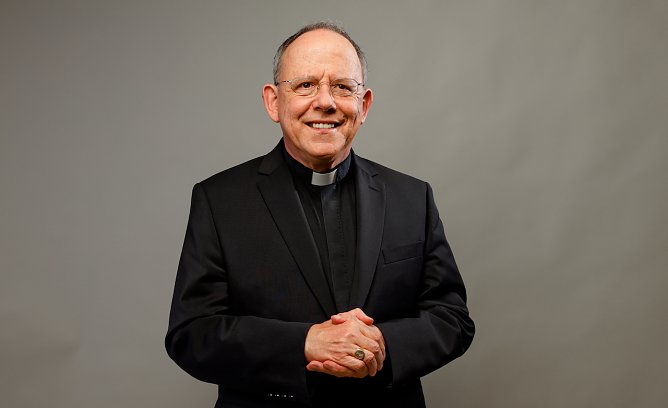 Bischof Niemeyer (Foto: Katholische Kirche)