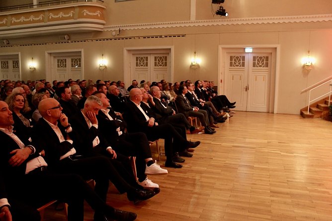 Vierhundert G&auml;ste wohnten dem Neujahrsempfang 2026 im KKZ, in Bad Langensalza, bei (Foto: Eva Maria Wiegand)