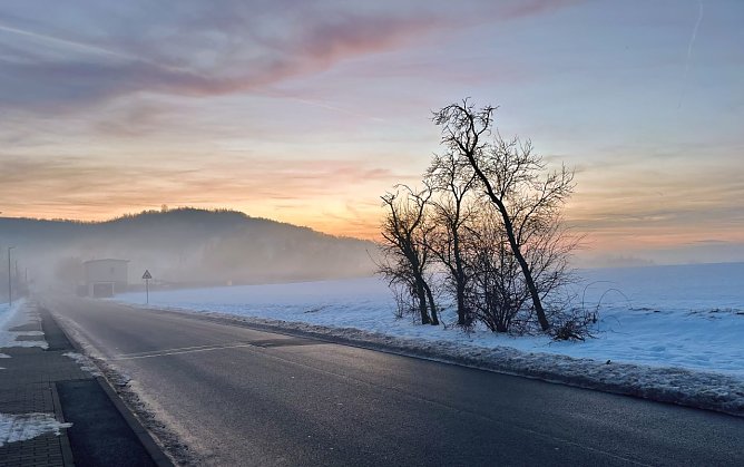 Nebel &uuml;ber einer Schneefl&auml;che. (Foto: ssc)