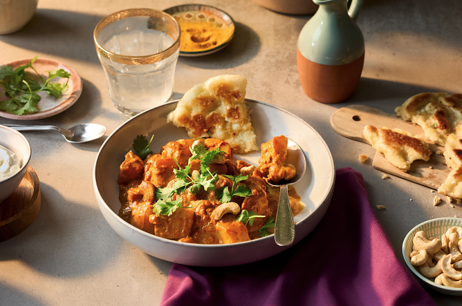 W&uuml;rziges Soul-Food: Aloo Masala bringt indische Aromen auf den Teller.  (Foto: KMG/die-kartoffel.de)
