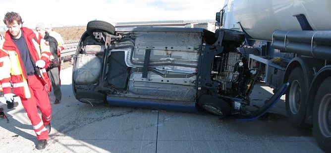 Schwerer Unfall (Foto: T. Soszynski)