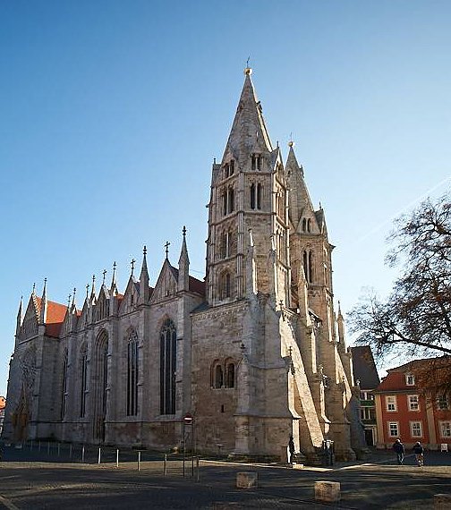 Bild: Am kommenden Mittwoch wird zum Weihnachtssingen in die Bachkirche eingeladen. 