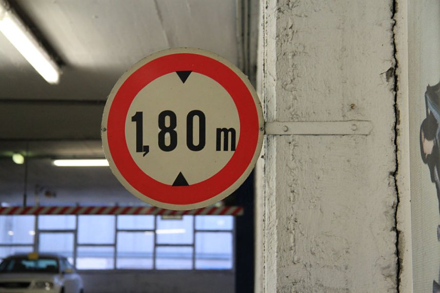 Schlechte Beispiele. Zu niedrig