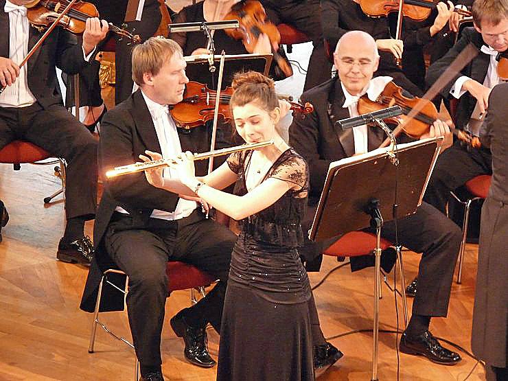 Im Mittelpunkt die Fl&ouml;te