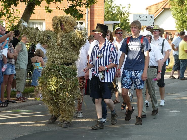 Umzug in Sundhausen