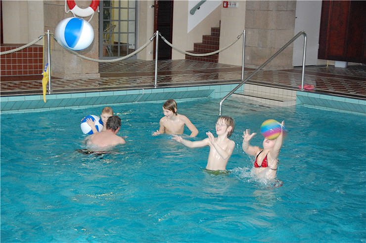 Pool-Party im Badehaus.NNZ-City Scout on Tour