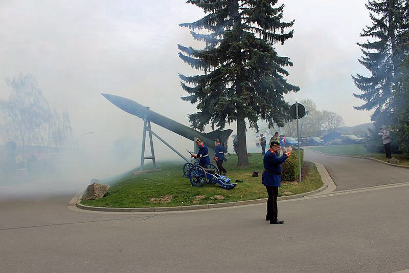 Viele Dank, im melde mich ab!