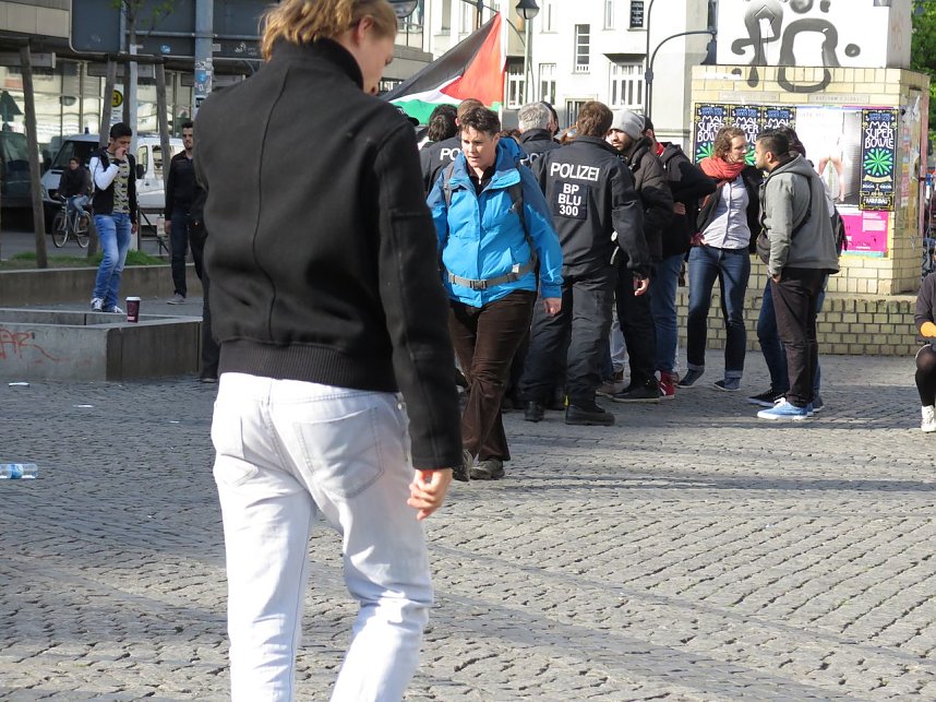 Revolution&auml;re 1. Mai Demo