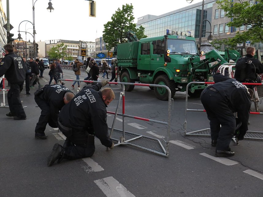 Revolution&auml;re 1. Mai Demo