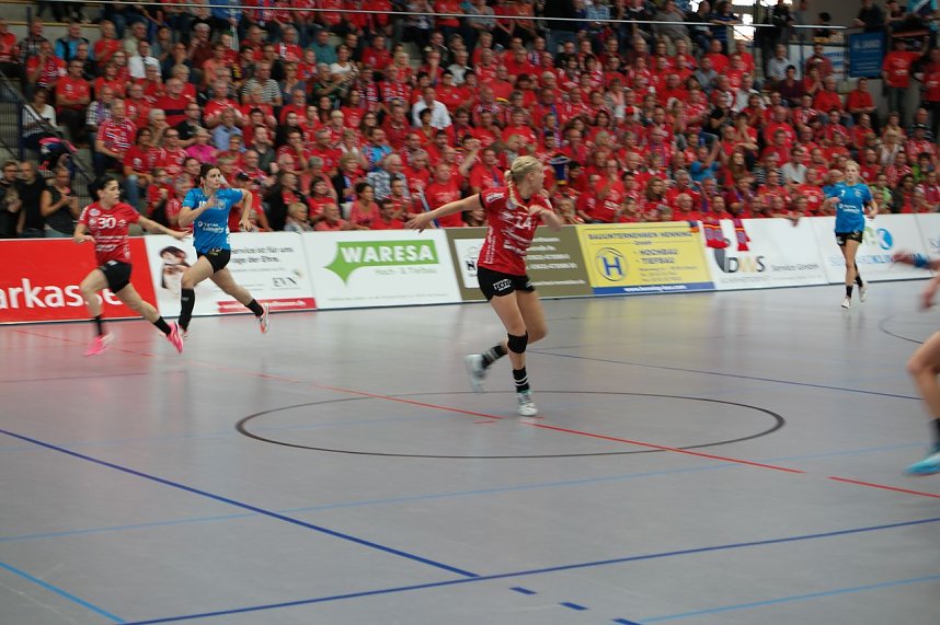 THC gewinnt den Supercup