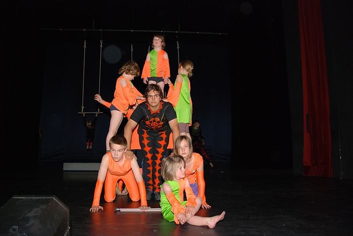 Lichterschein und Dunkelmumps im Theater