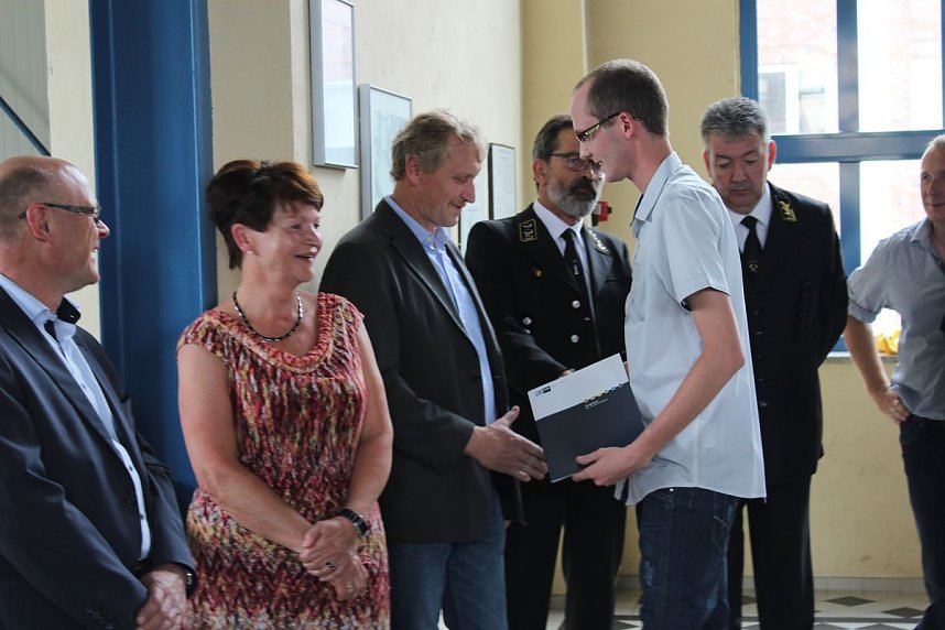 Bergbautechnologen beenden Ausbildung