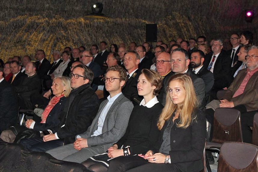 Ministerpr&auml;sident bekam Schl&auml;ge