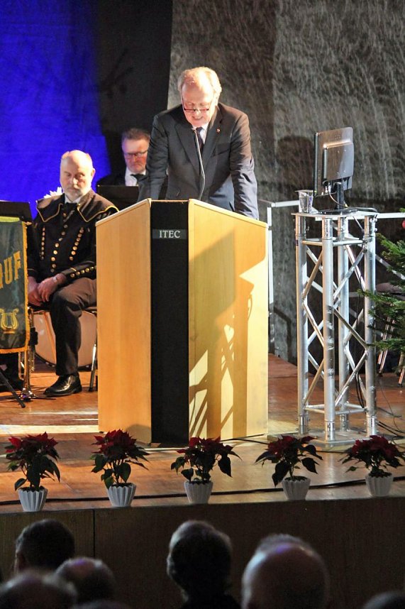 Ministerpr&auml;sident bekam Schl&auml;ge