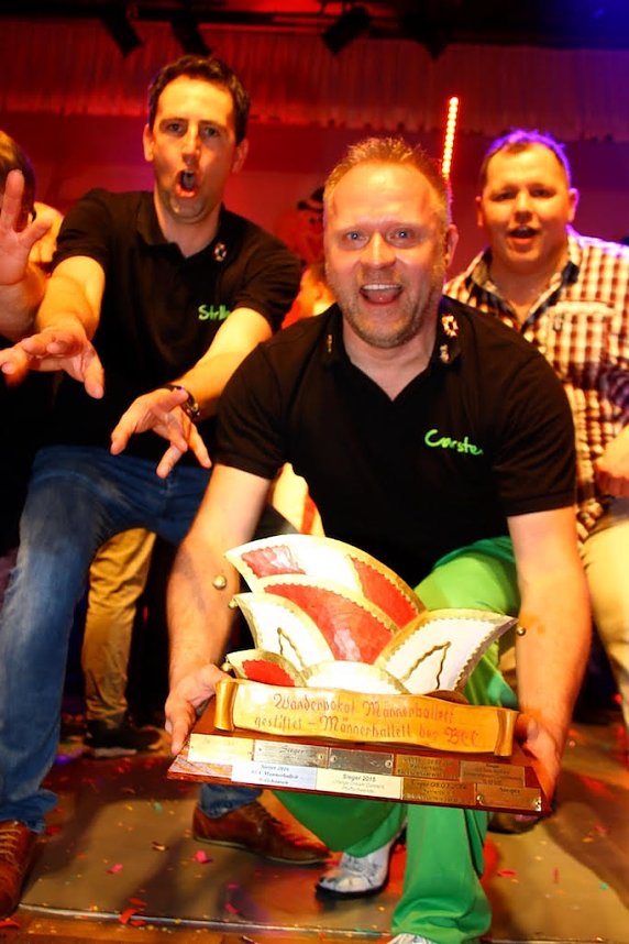 M&auml;nnerbeine und mehr auf Bleicher&ouml;der B&uuml;hne