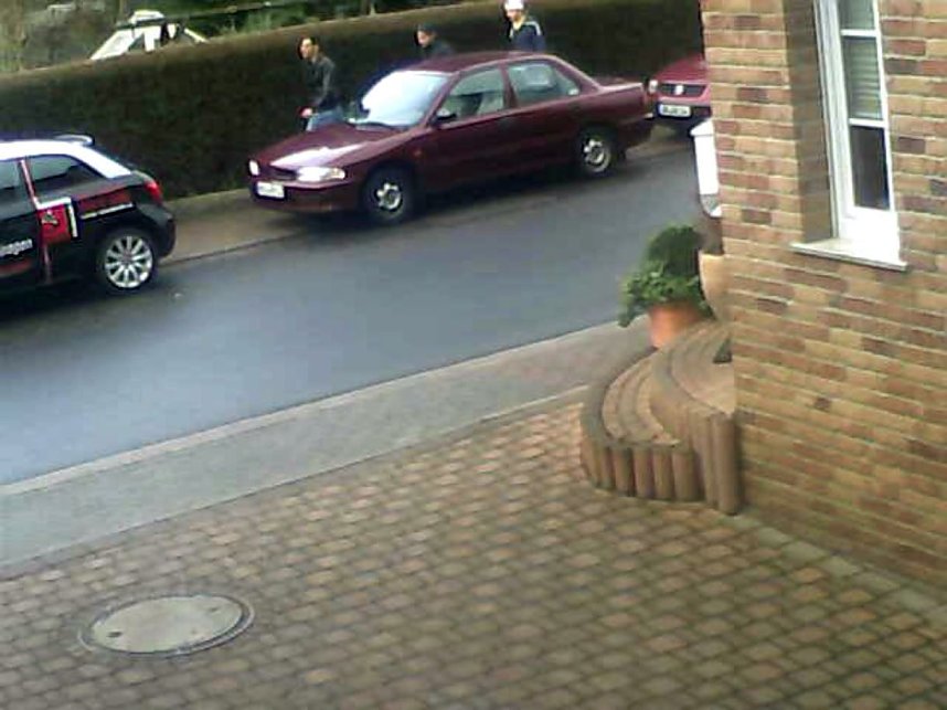 Wer kennt diese M&auml;nner?