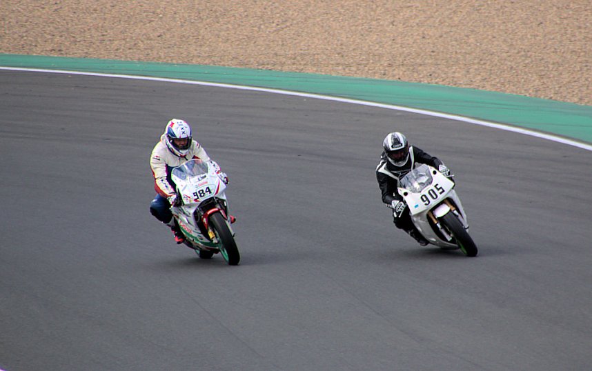 An der Piste und in der Stadt