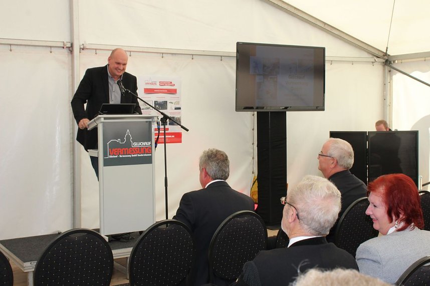 25 j&auml;hriges Betriebsjubil&auml;um bei der Vermessung