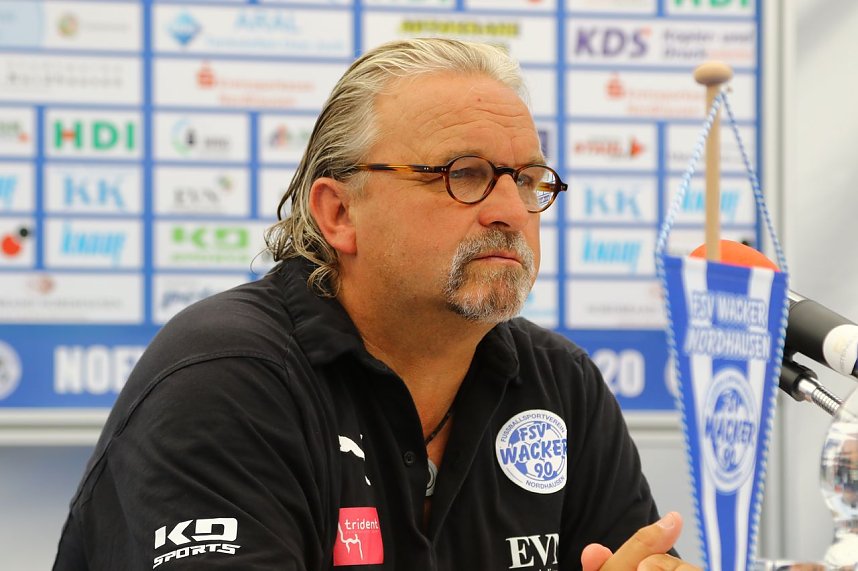 Wacker gewinnt 8:0 gegen Bischofswerda