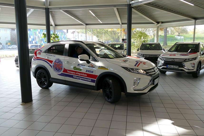 Autos an THC-M&auml;dels &uuml;bergeben