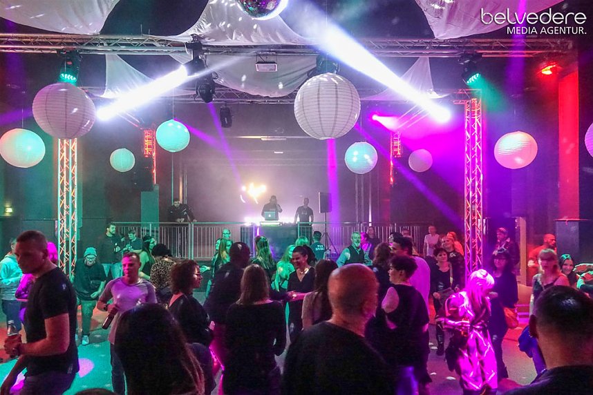 Party im Jugendclubhaus in Nordhausen - der Samstag