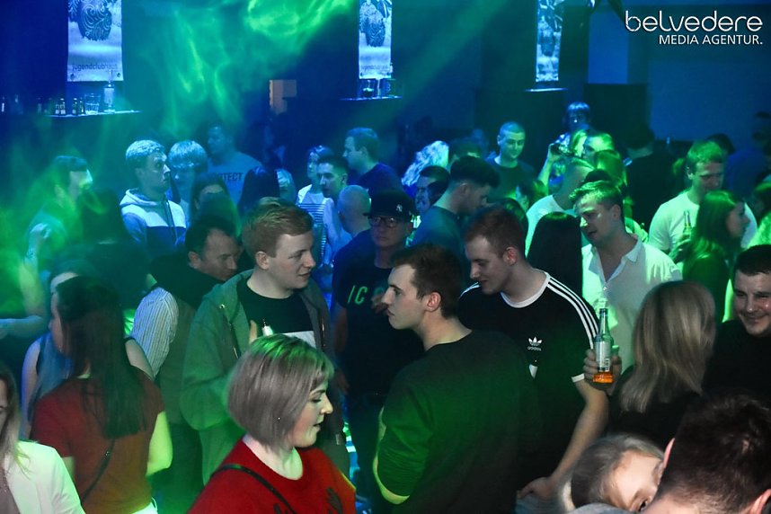 Party im Jugendclubhaus in Nordhausen - der Samstag