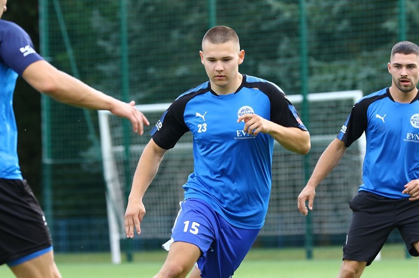 Trainingsauftakt des Oberliga-Kaders im AKS