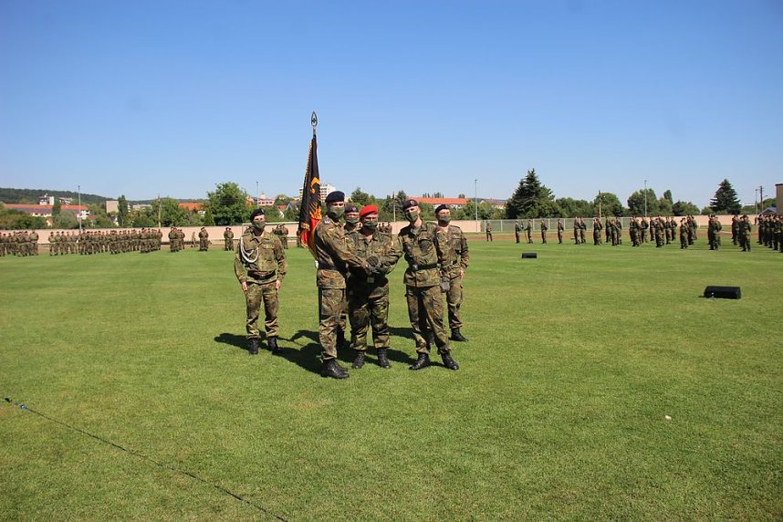Bei Appell in Sondershausen Kommando &uuml;ber geben