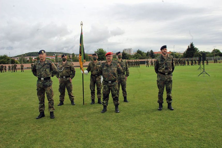 K&uuml;rzeste Kommandeurszeit der Bundeswehr