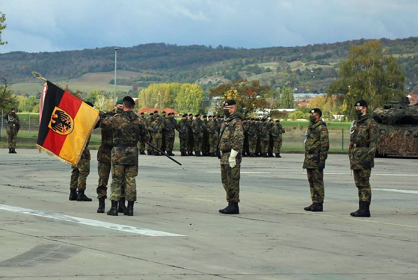 Kommandeurswechsel beim Panzerbataillon 393 "Th&uuml;ringer L&ouml;we" in der Kyffh&auml;user Kaserne Bad Frankenhausen statt....