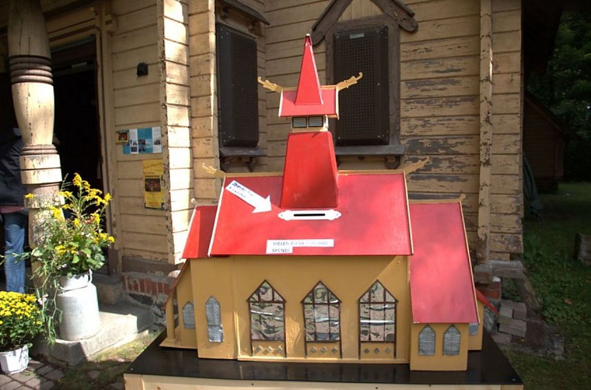 Eine Kirche zieht um