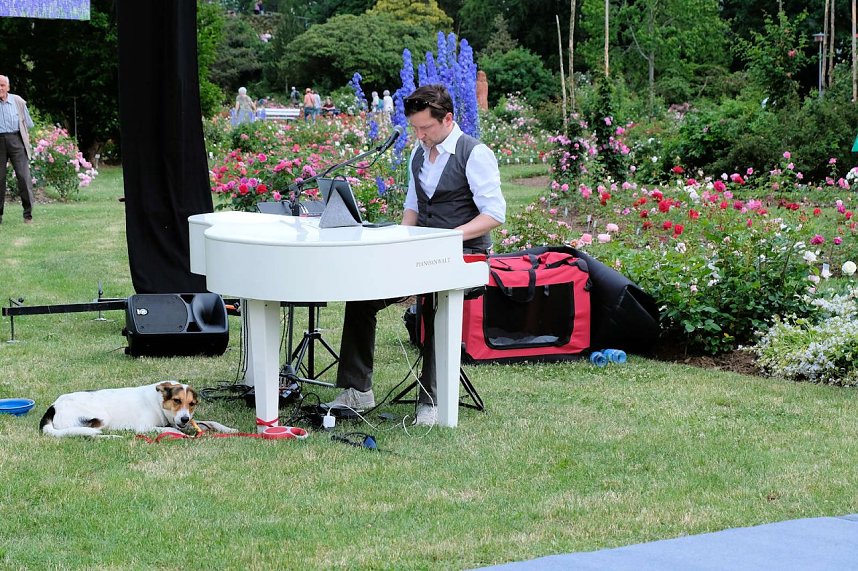 Kr&ouml;nung der Rosenk&ouml;nigin in Sangerhausen