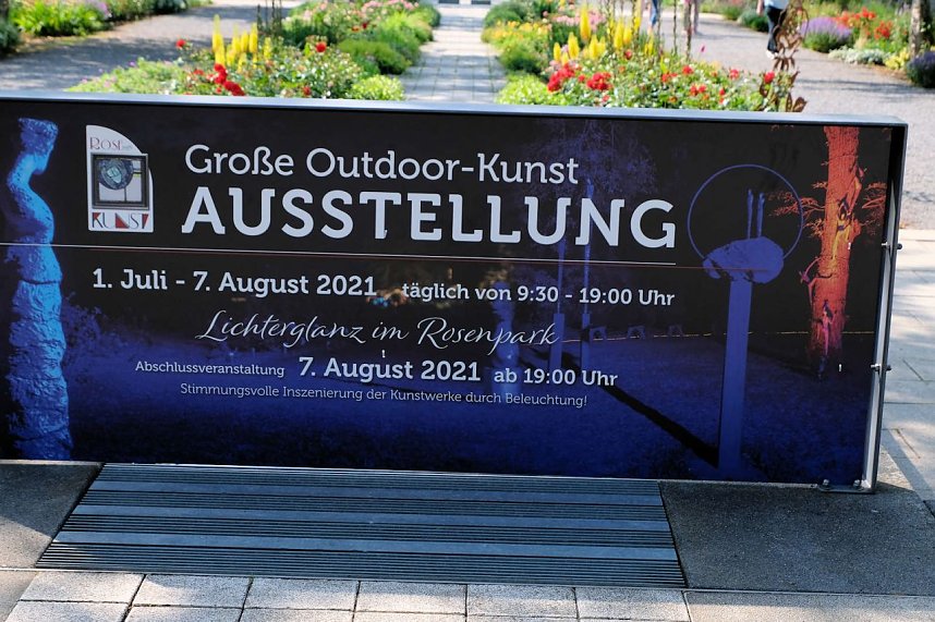 Kr&ouml;nung der Rosenk&ouml;nigin in Sangerhausen