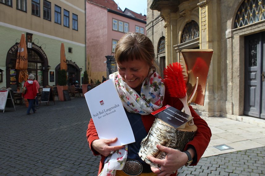 Fr&uuml;hjahrsputzaktion mit Verleihung der Goldenen Kehrschaufel