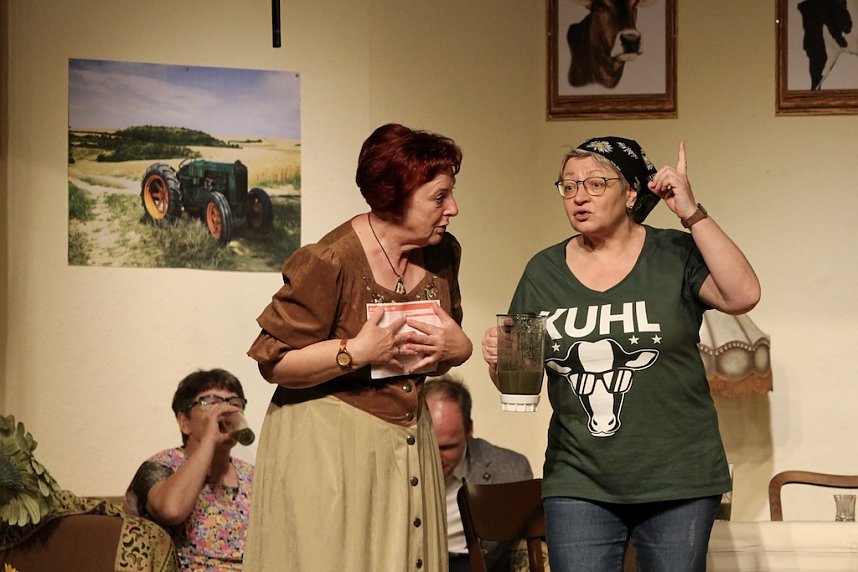 Premiere im Allmenh&auml;user Bauerntheater