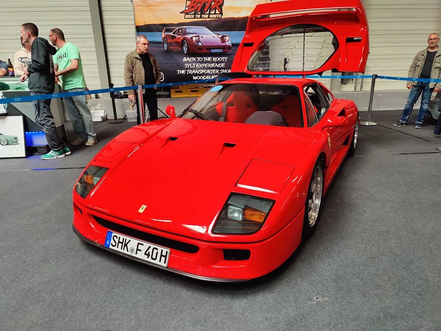 Peter Blei unterwegs auf der Erfurter Automobilmesse