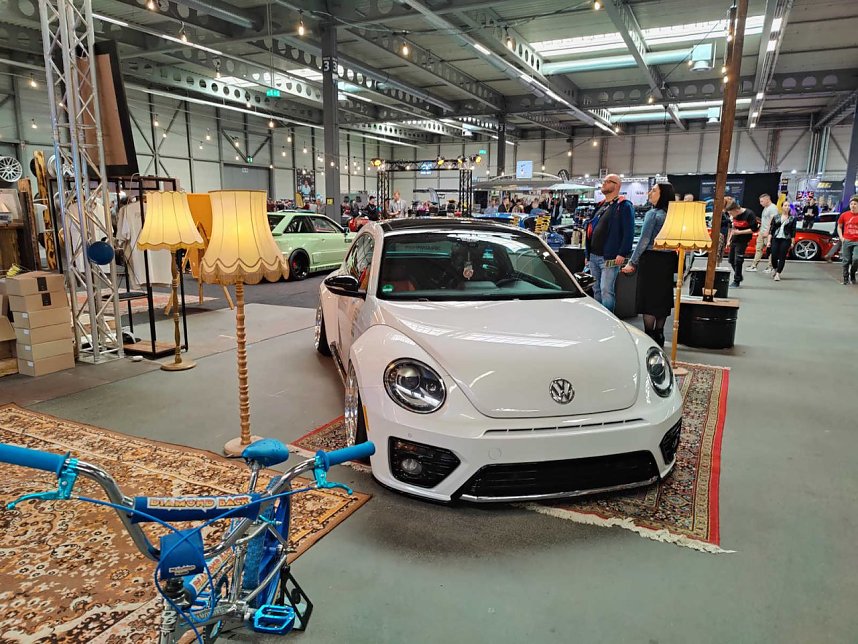 Peter Blei unterwegs auf der Erfurter Automobilmesse