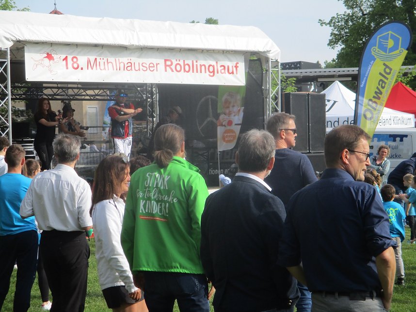 Beim R&ouml;blinglauf z&auml;hlte man nach langer Pause rund 3.000 Teilnehmer