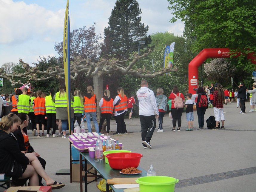 Beim R&ouml;blinglauf z&auml;hlte man nach langer Pause rund 3.000 Teilnehmer